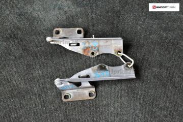 Кронштейн капота Nissan PRIMERA 1997