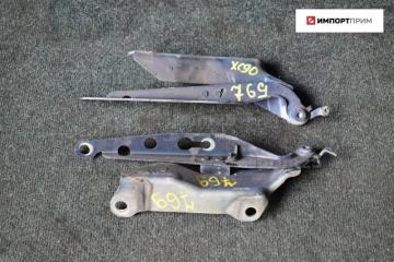 Запчасть кронштейн капота VOLVO XC90 2001