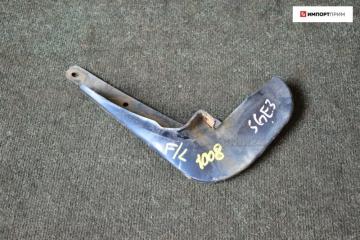 Запчасть брызговик передний левый Mazda BONGO FRIENDEE 2001