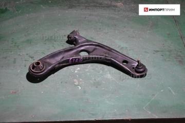 Запчасть рычаг передний правый Toyota VITZ 2008