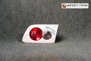 Запчасть вставка между стопов задняя правая Mazda ATENZA 2003