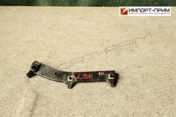 Запчасть крепление бампера заднее левое Toyota PREMIO 2003