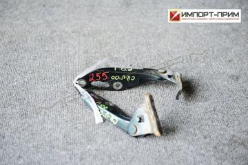 Кронштейн капота Honda CR-V 2000