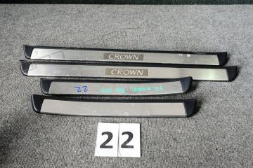 Порожек пластиковый Toyota CROWN 2004