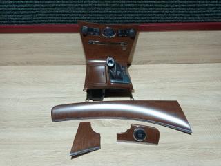 Консоль Nissan FUGA 2004