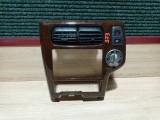 Консоль магнитофона Nissan TERRANO 2002
