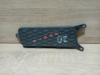 Запчасть заглушка бампера передняя левая Mitsubishi LANCER CEDIA 2002