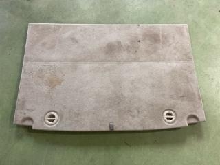 Пол багажника пластик Toyota PRIUS 2010