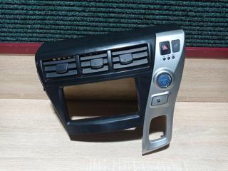 Фото запчасти консоль магнитофона Toyota PRIUS ALPHA контрактная запчасть Запчасть консоль магнитофона Toyota PRIUS ALPHA