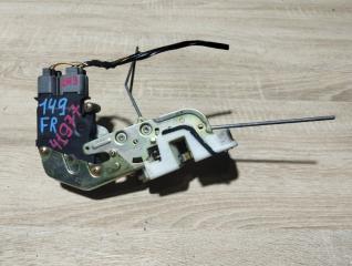 Запчасть замок двери передний правый Honda HR-V 2001