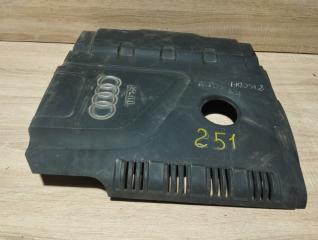 Пластиковая крышка на двс A4 2010 8K5 CDH