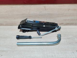 Домкрат Volkswagen PASSAT 2012
