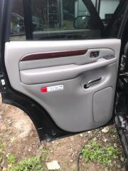 Обшивка дверей задняя левая Cadillac Escalade 2003