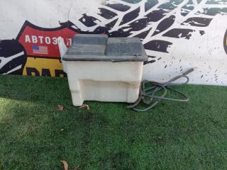 Запчасть бачок омывателя Lincoln Navigator 2006