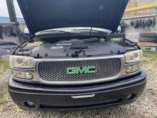 Решетка радиатора GMC Yukon