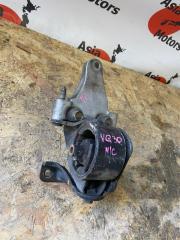 Запчасть подушка двигателя передняя правая NISSAN BASSARA