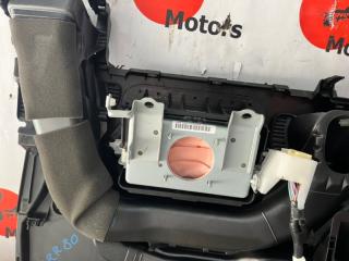 Торпедо TOYOTA VOXY, NOAH, ESQUIRE ZWR80, ZRR80G, ZRR80W, ZRR85G, ZRR85W, ZWR80G, ZWR80W, ZRR80, ZRR85 3ZR-FAE, 2ZR-FXE 4 ракурс