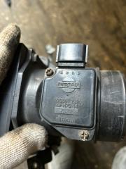 Блок предохранителей NISSAN ELGRAND AVWE50 QD32ETI 228802J200 3 ракурс