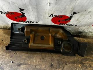 Пластиковая крышка на двс TOYOTA SAI AZK10 2AZ-FXE 1260128200 2 ракурс