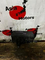 Блок предохранителей под капот TOYOTA TUNDRA