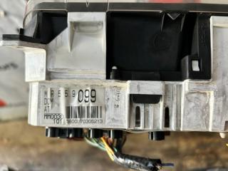 Спидометр MITSUBISHI DELICA PD8W, PE8W, PF8W 4M40T MR559099 3 ракурс