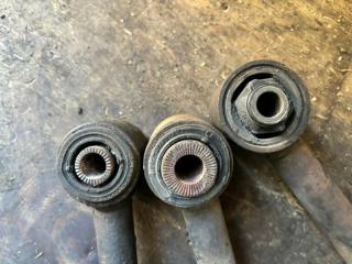 Рычаг правый задний TOYOTA HARRIER MHU38W 3MZ-FE SET 3 ракурс