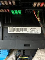 Блок предохранителей BMW X3 F25 N47D20C 931515002 4 ракурс