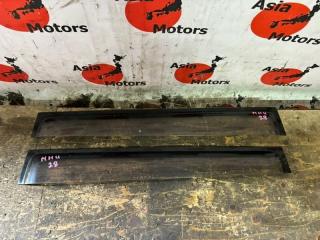 Запчасть ветровик задний левый TOYOTA KLUGER V