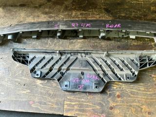 Запчасть кронштейн бампера AUDI Q7