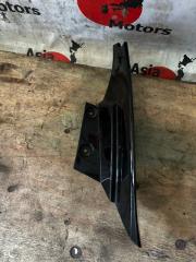 Запчасть накладка на стоп правая NISSAN X-TRAIL