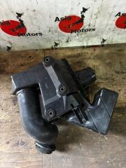 Корпус воздушного фильтра MITSUBISHI DELICA PD6W 6G72 E5T08175 2 ракурс Корпус воздушного фильтра MITSUBISHI DELICA PD6W 6G72 E5T08175 2 ракурс