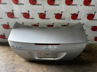 Крышка багажника Mercedes-Benz E-Class