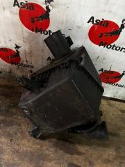 Корпус воздушного фильтра TOYOTA LAND CRUISER UZJ100 2UZ-FE 1770050170 2 ракурс