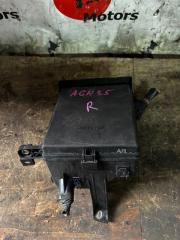 Запчасть блок предохранителей TOYOTA ALPHARD