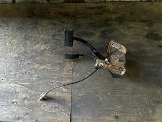 Запчасть педаль подачи топлива MITSUBISHI DELICA