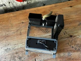 Консоль магнитофона SUBARU FORESTER SG5 EJ205 66060SA150 4 ракурс