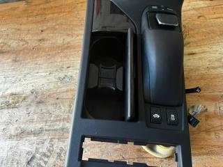 Консоль кпп LEXUS RX350, RX450H, RX270 GGL15, GGL16, GGL10, GYL15, GYL16, GYL10, AGL10 2GR-FE 5 ракурс