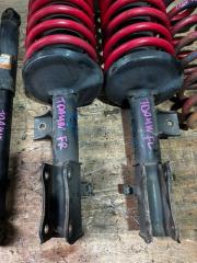 Стойка передняя SUZUKI ESCUDO, GRAND VITARA TD54W, TD94W, TA74W, TDA4W, TDB4W J20A KOMPLEKT 3 ракурс