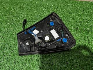Вставка между стопов левая TOYOTA RAIZE A200A, A210A, A201A, A202A 1KRVET 81590-B1011, D249 4 ракурс Вставка между стопов левая TOYOTA RAIZE A200A, A210A, A201A, A202A 1KRVET 81590-B1011, D249 4 ракурс