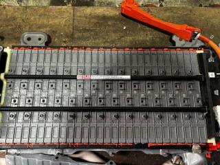 Высоковольтная батарея TOYOTA VOXY, NOAH, ESQUIRE ZWR80G, ZWR80W, ZWR80 2ZR-FXE G928028070 5 ракурс