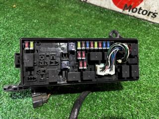 Блок предохранителей MITSUBISHI L200, TRITON KB4T, KB9T 4D56, 6G72 3 ракурс