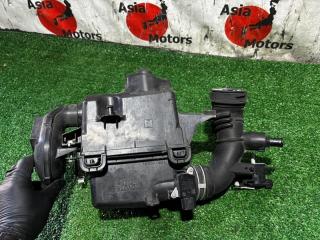 Корпус воздушного фильтра TOYOTA COROLLA AXIO, COROLLA FIELDER, AQUA, SIENTA, PROBOX, SUCCEED NKE165, NKE165G, NHP10, NHP130, NHP160V 1NZ-FXE 17700-21200 3 ракурс