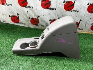 Бардачок между сиденьями MITSUBISHI L200, TRITON KB4T, KB9T 4D56U, 6G72 1 ракурс