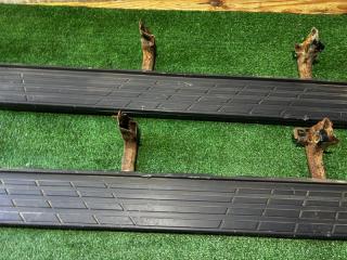 Подножка MITSUBISHI PAJERO V97W, V93W, V98W 6G75 PARA 3 ракурс