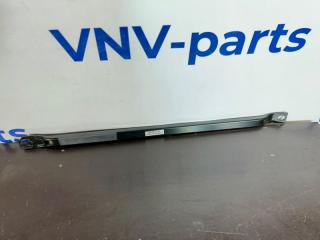 Запчасть распорка кузова передняя правая BMW 320D 2013