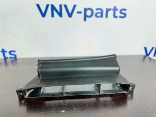 Запчасть воздухозаборник Volkswagen Passat 2012