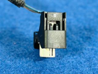 Разъем ДХО DRL LED передний правый S80 2015 Разъем ДХО DRL LED передний правый S80 2015