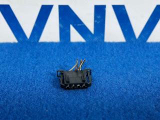 Запчасть разъем заднего фонаря задний левый Volkswagen Jetta 2014