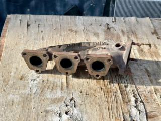 Запчасть выпускной коллектор левый AUDI A7 2011