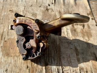 Запчасть масляный насос AUDI A7 2011